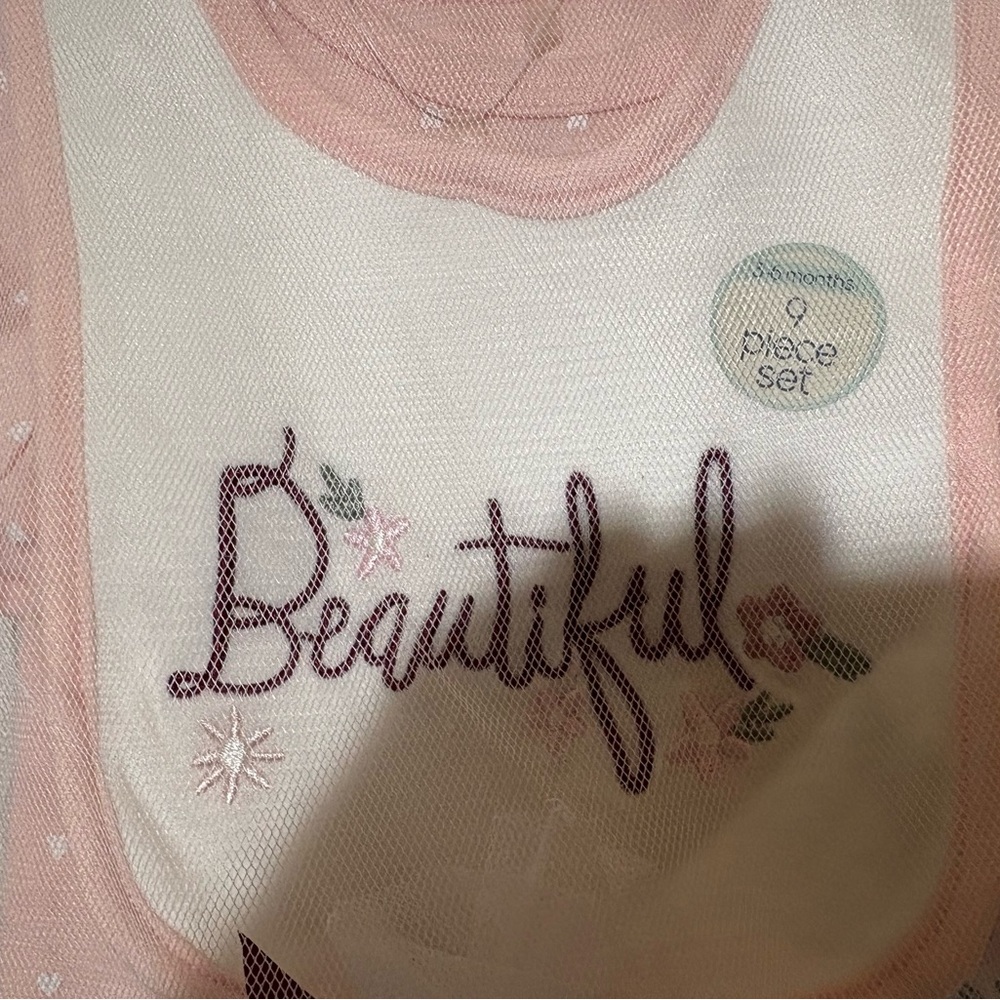 Floral Baby Outfit Set with one piece outfit, Bib and Hat, socks and more. - Picture 2 of 4